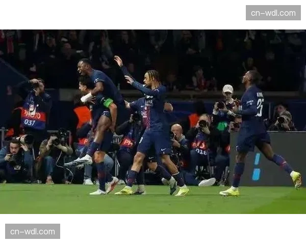 巴黎圣日耳曼迎战朗斯,取胜即可在积分榜上追平摩纳哥 巴黎圣日耳曼迎战朗斯,取胜即可在积分榜上追平摩纳哥