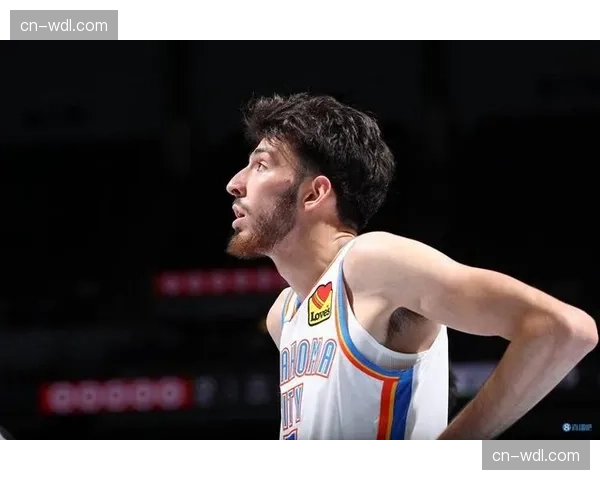 霍姆格伦专访：谈论菜鸟赛季适应过程与对季后赛的期待